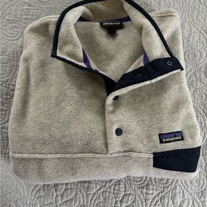 Patagonia Men’s Lightweight Synchilla Fleece Pullover